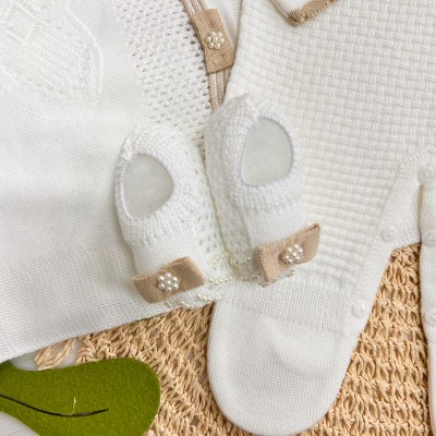 Saída Maternidade Maitê - Off White e Bege Saída Maternidade Maitê - Off White e Bege